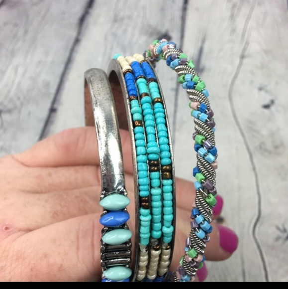 Bundle of 3 Southwestern  Beaded Bangle Bracelets - Picture 4 of 13